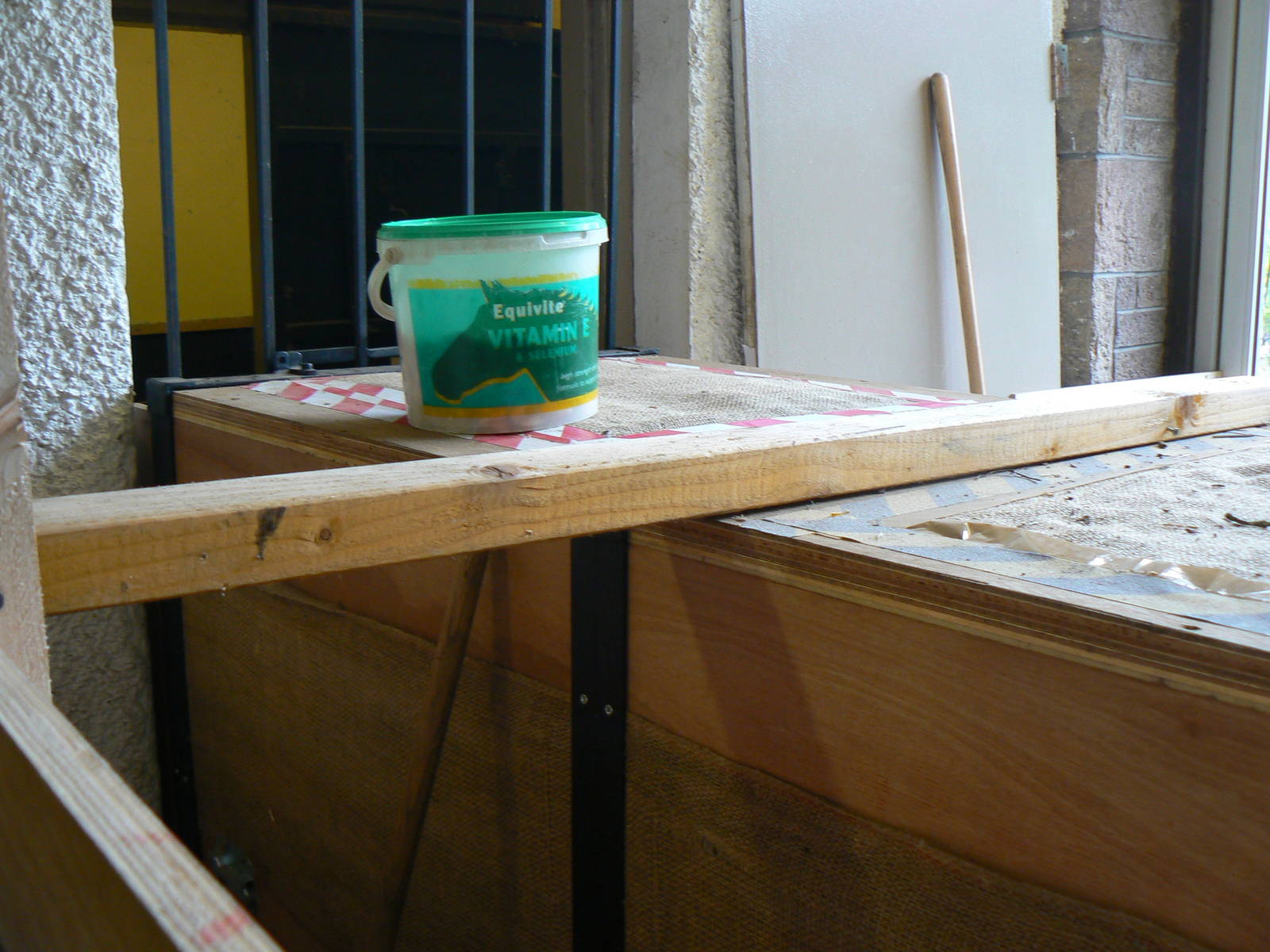 Ellen's Travel Crate