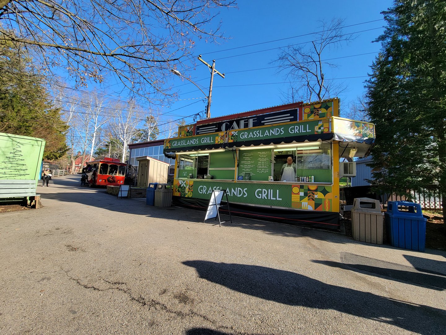 Elmwood Park - Grasslands Grill, the main eatery