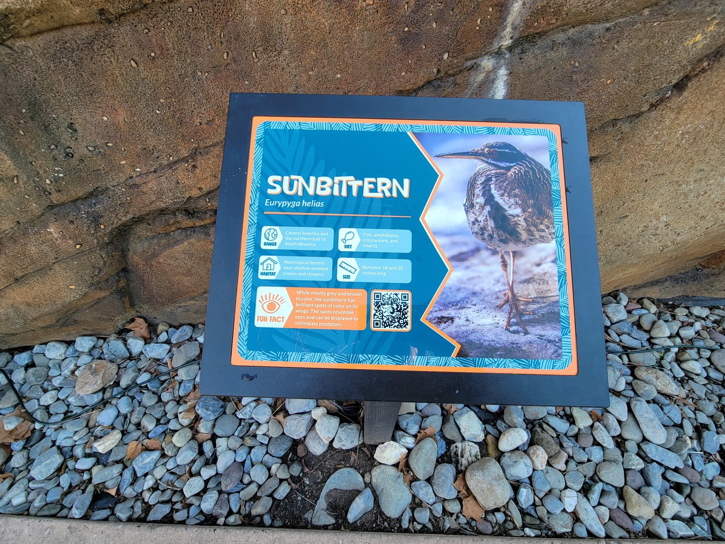 Elmwood Park - Harmony Hideaway, signage example outside building