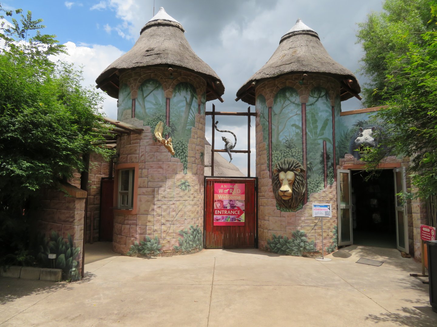 Emerald Animal World's Entrance