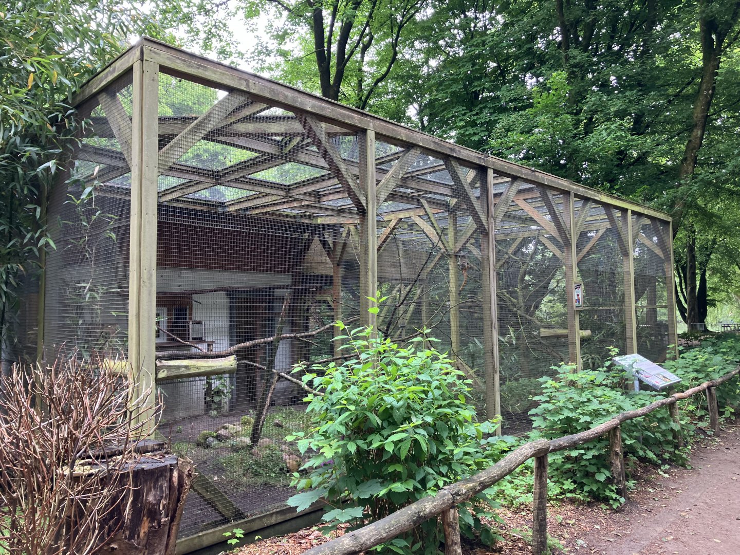 Emperor bearded tamarin cages