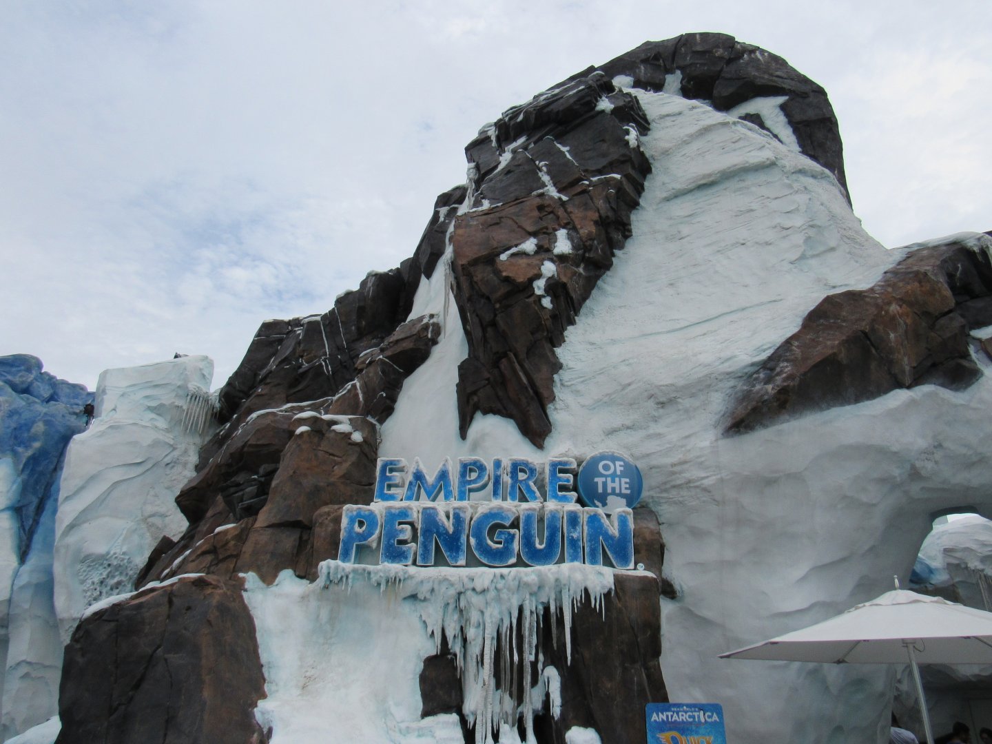 Empire of the Penguin - Entrance