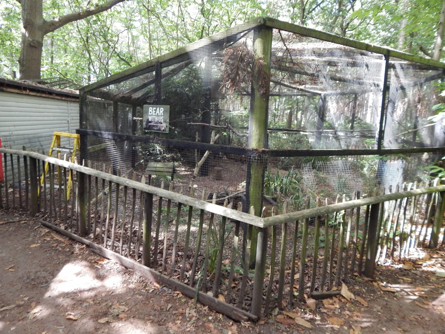 Empty enclosure 030924