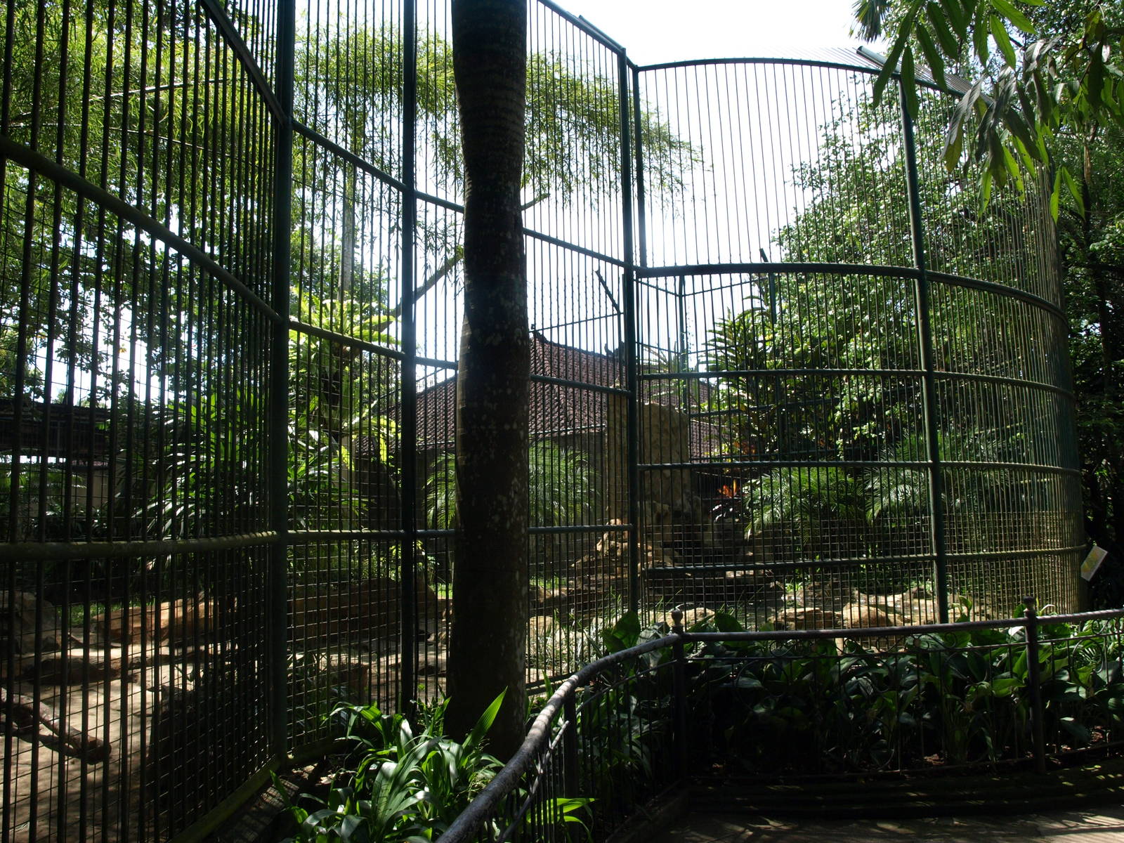 Empty enclosure