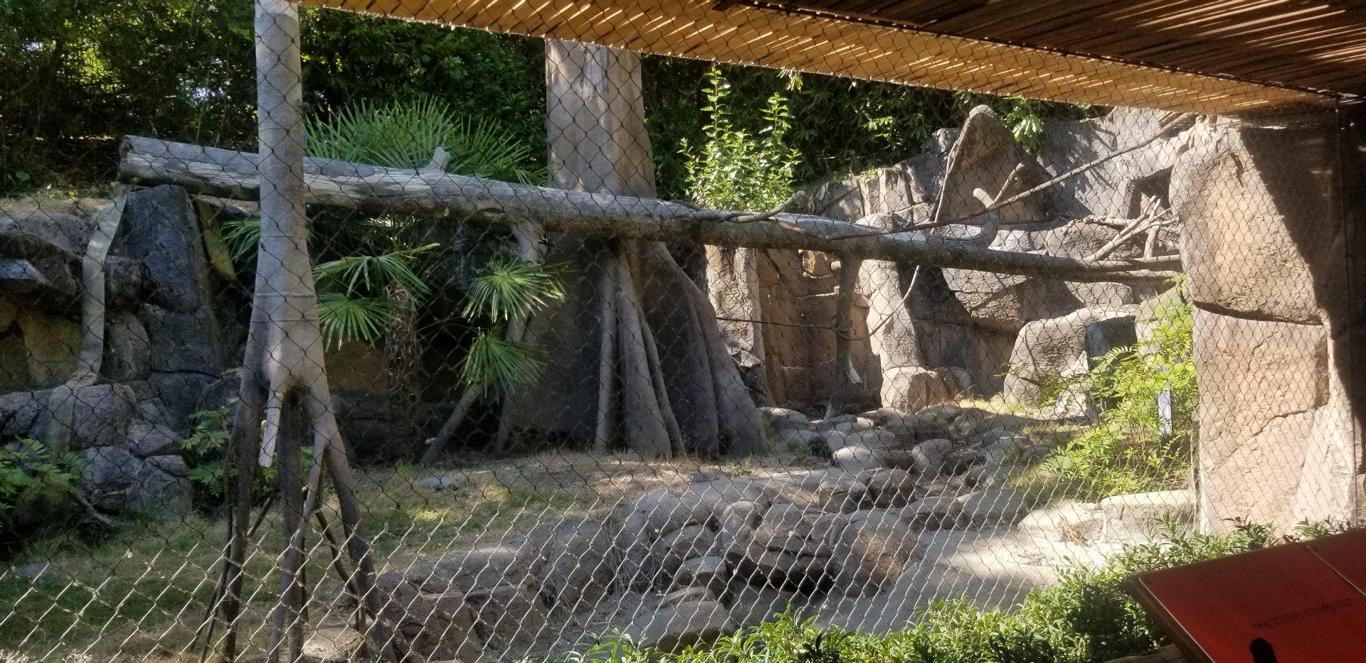 Empty former primate exhibit?