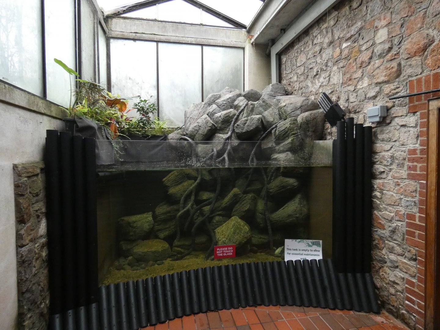 Empty tank end of aquarium