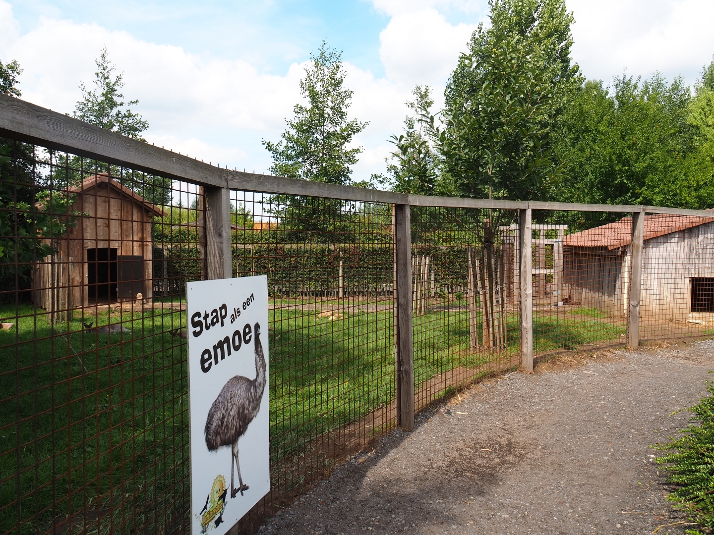 Emu - Red-necked wallaby yard