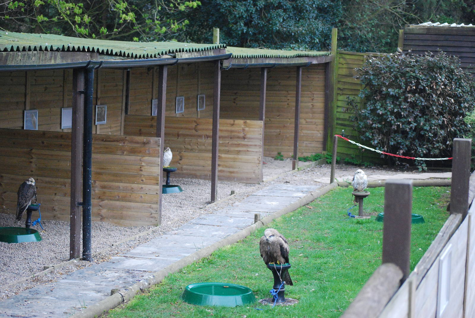 ENCLOSURE ALL ROUND BUILDINGS 8