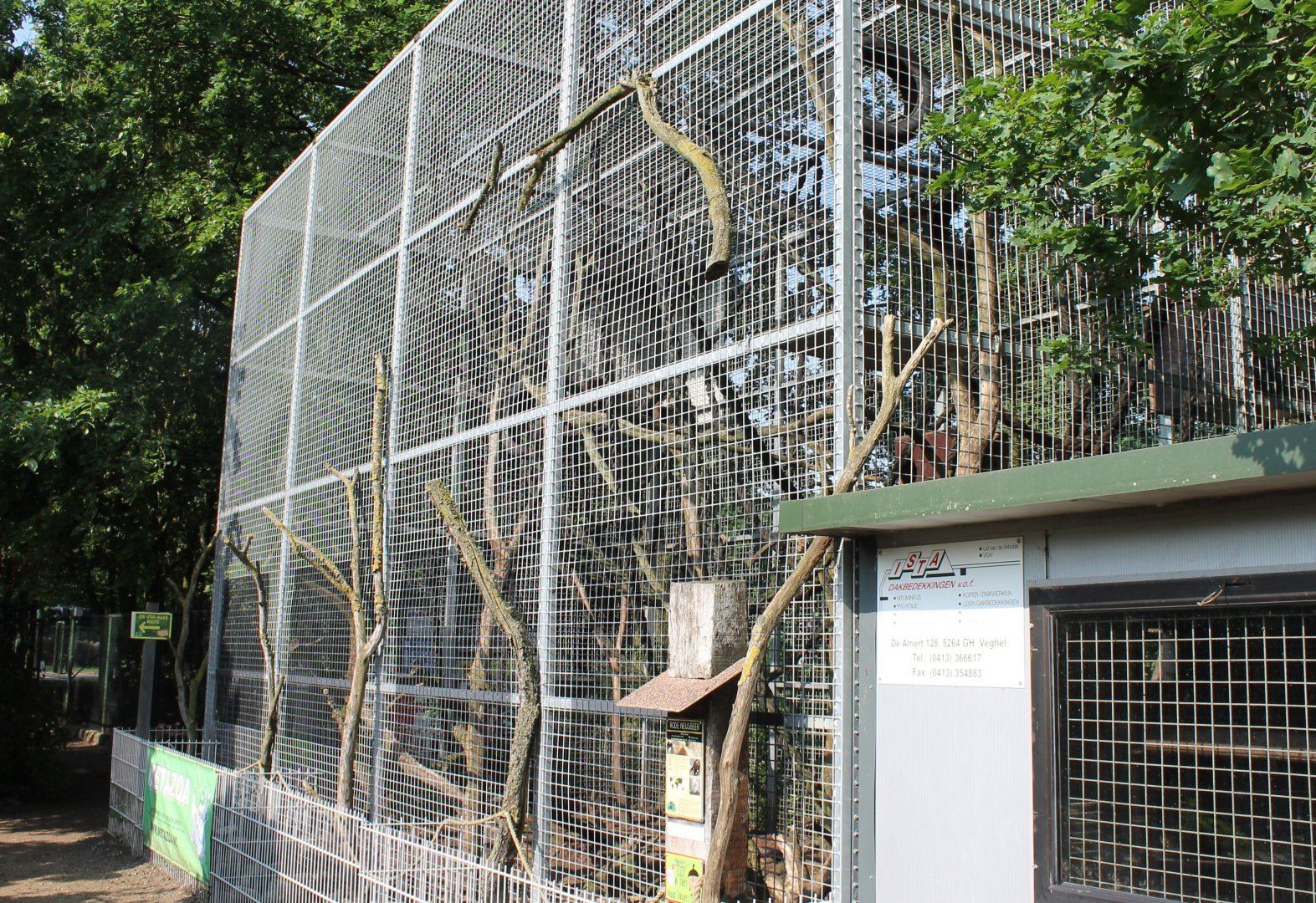 Enclosure Coati