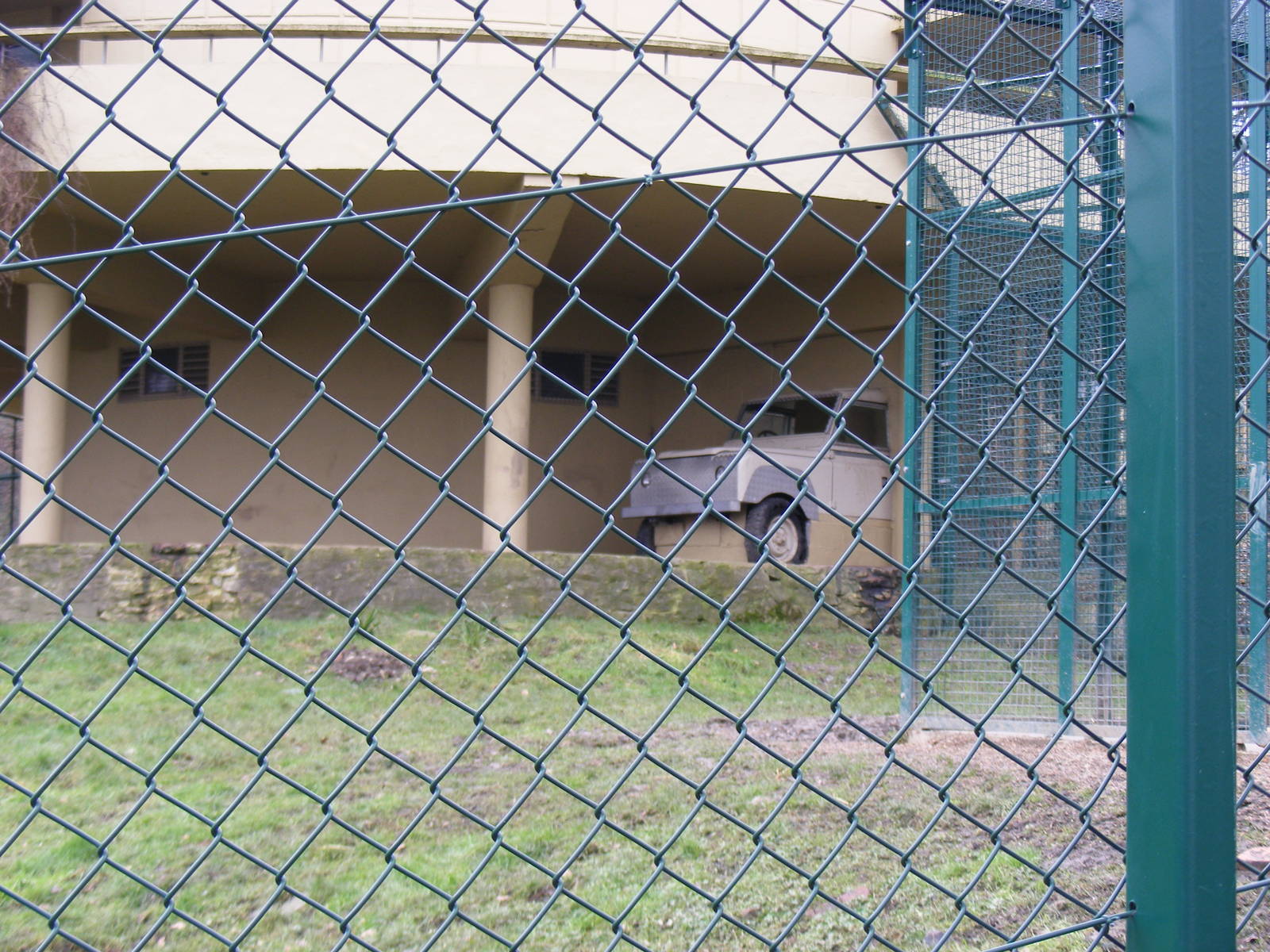 Enclosure for Asiatic lions at Dudley Zoo, 12 February 2010