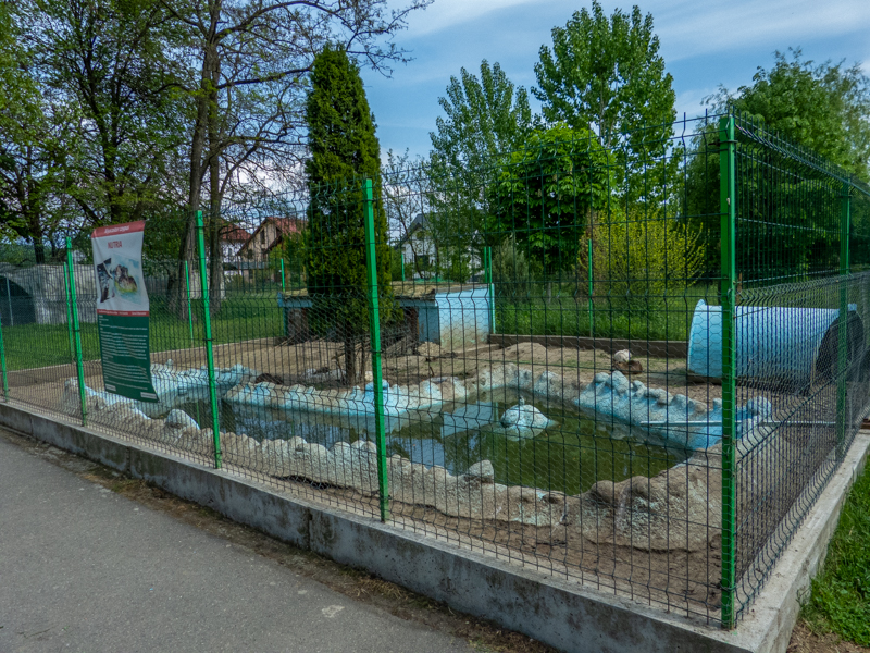 enclosure of nutria