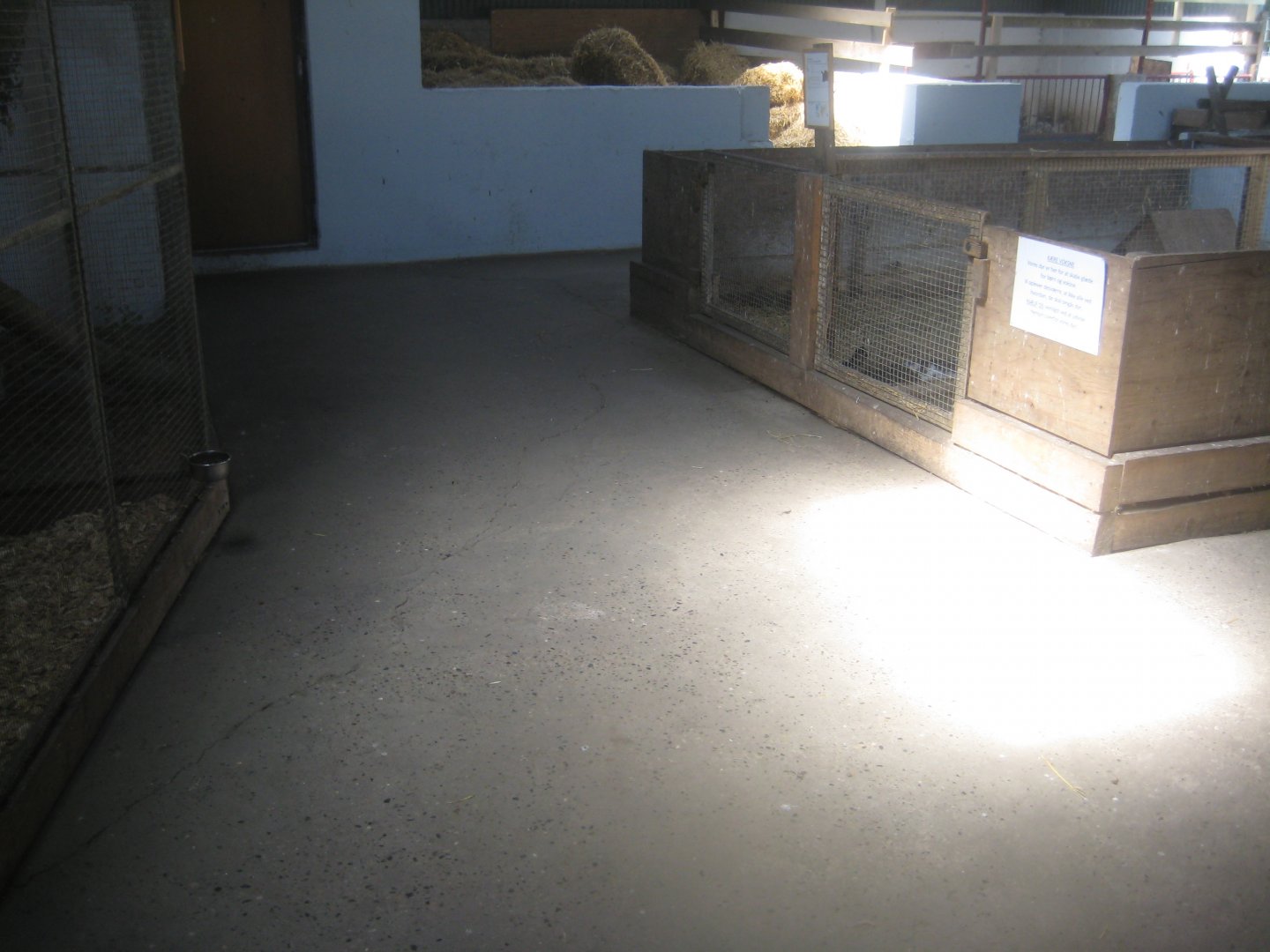 Enghave Dyre- og Naturpark - Petting stable