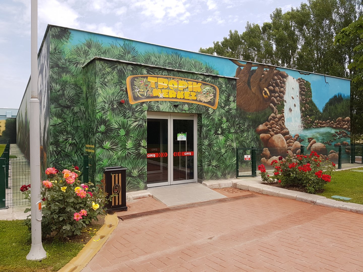 Enterance of "tropical center" 19 May 2018