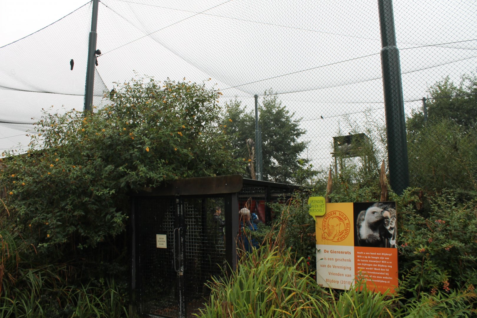 Entrance African Walk-through Aviary