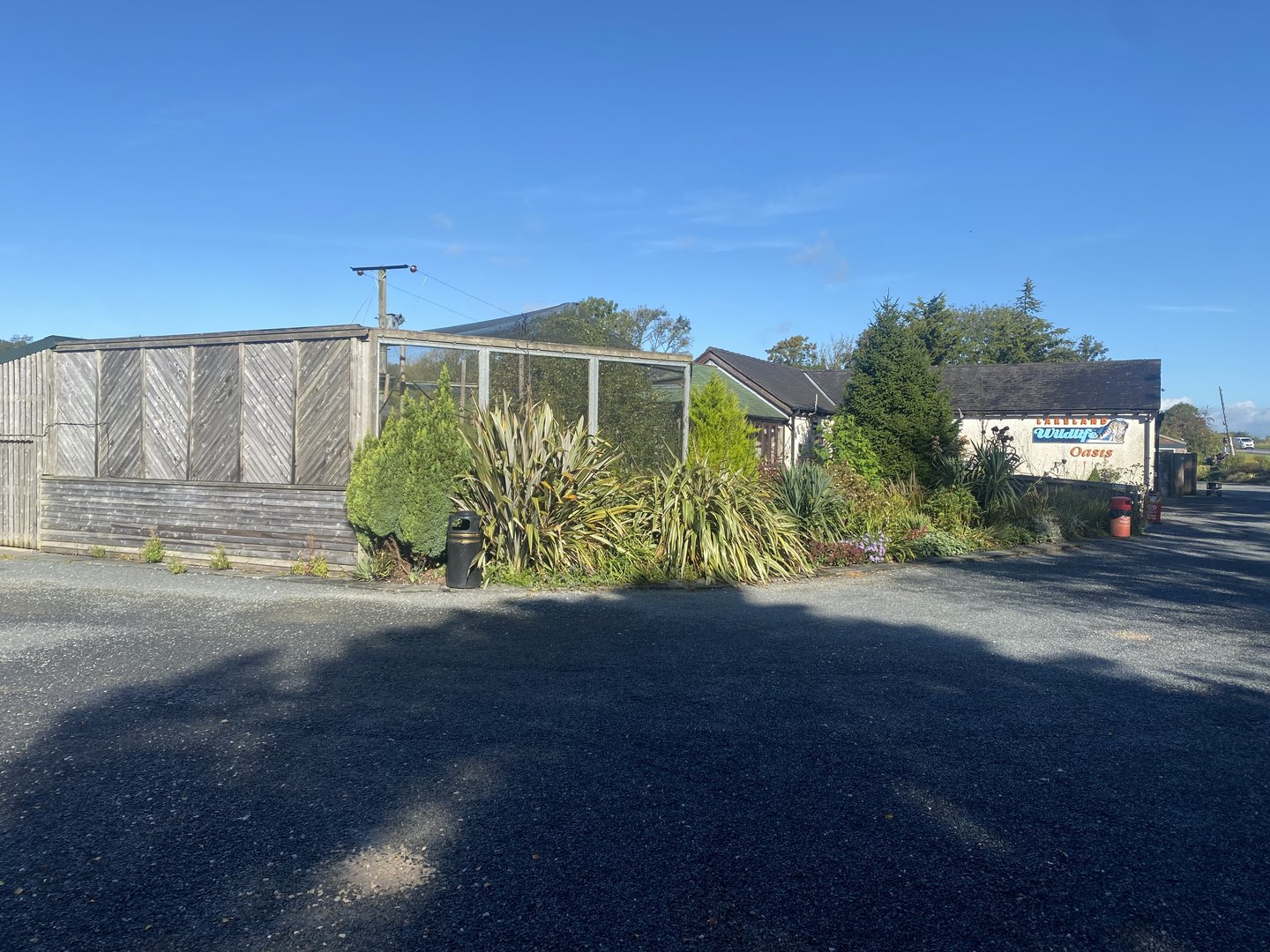 Entrance and Black curassow exhibit 230922