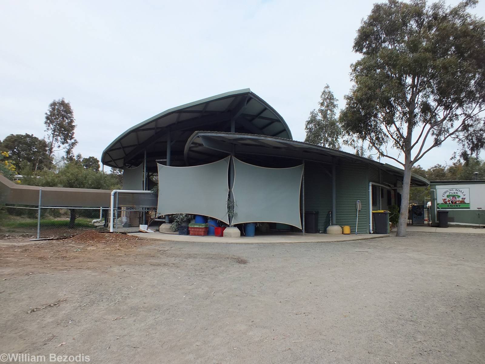 Entrance and Koala Building - Cohunu Koala Park