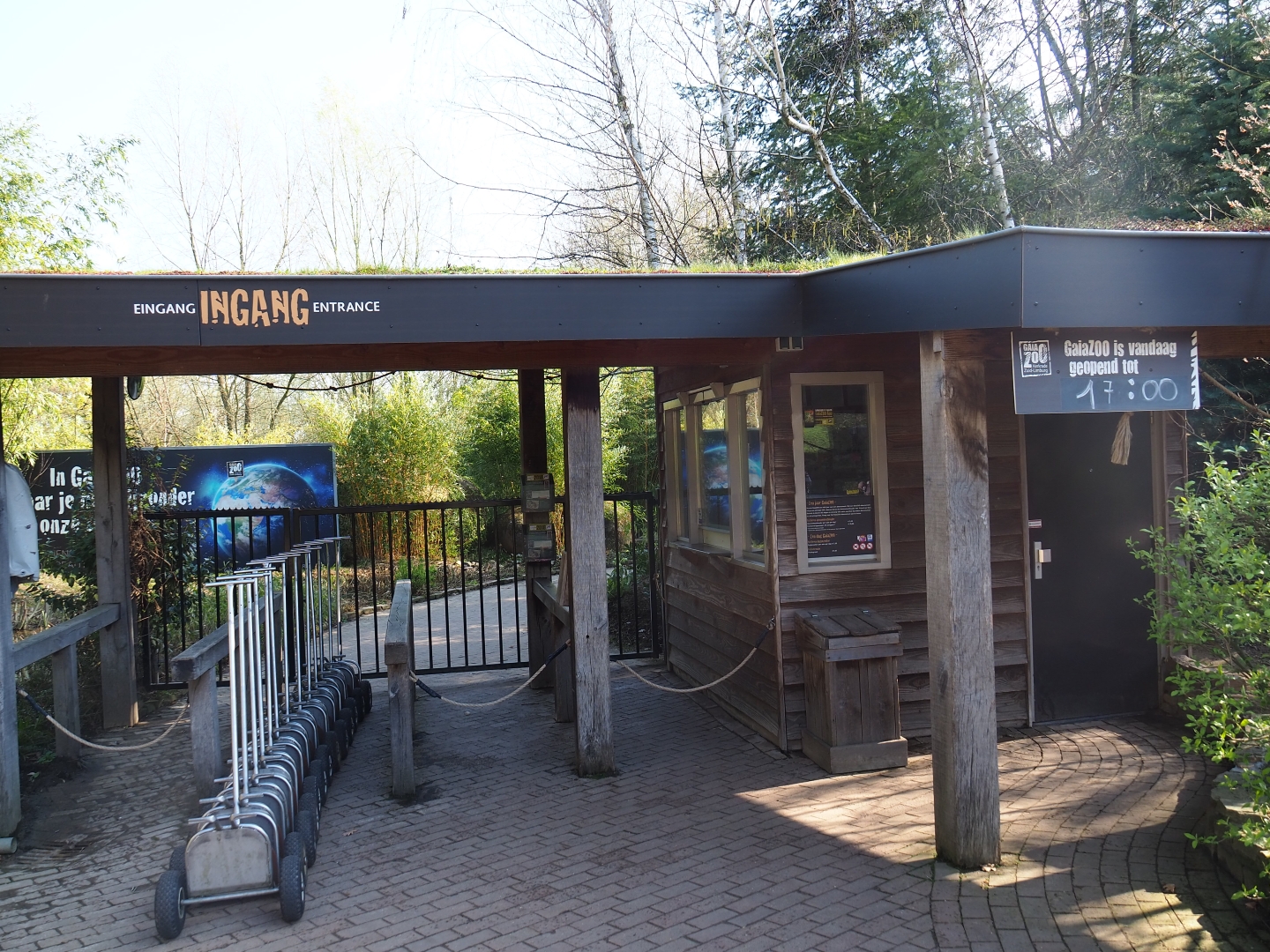 Entrance and ticket checkpoint, 2019-03-30