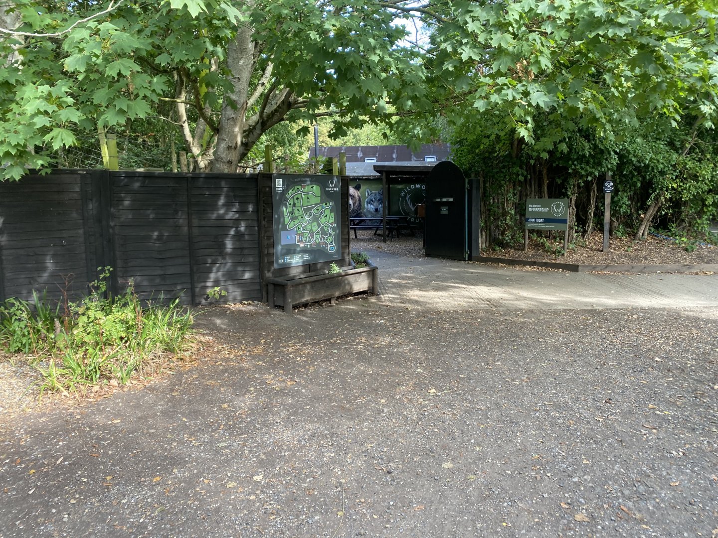 Entrance area 030924