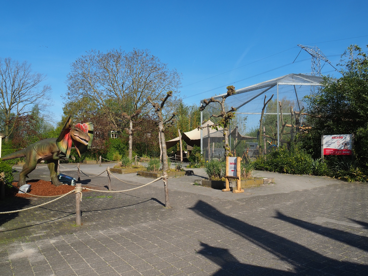 Entrance area, 2023-04-30