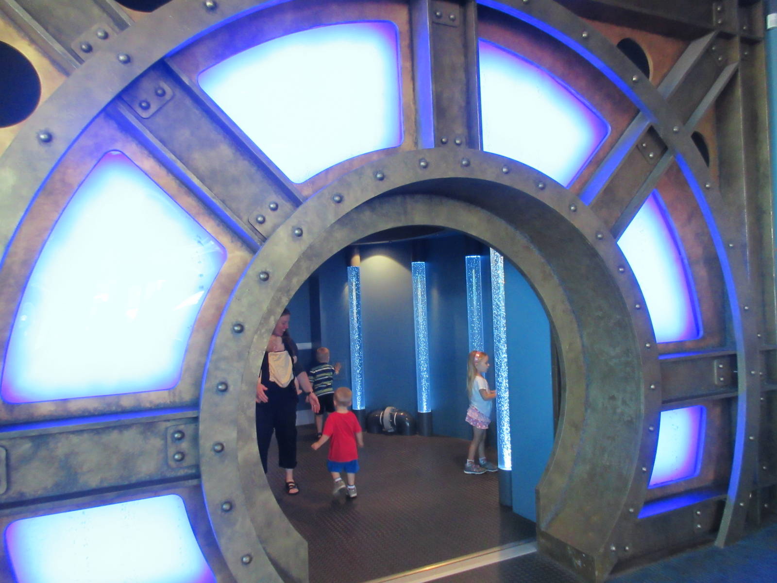 Entrance Area (an enclosed room with a countdown and sound effects!)