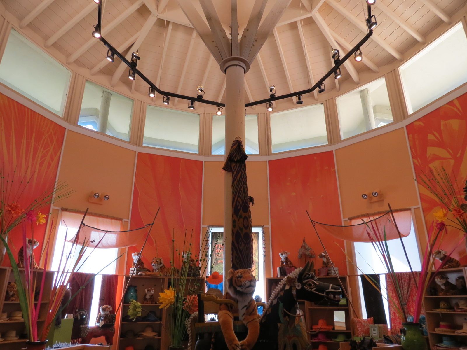 Entrance Area - Zoo Store