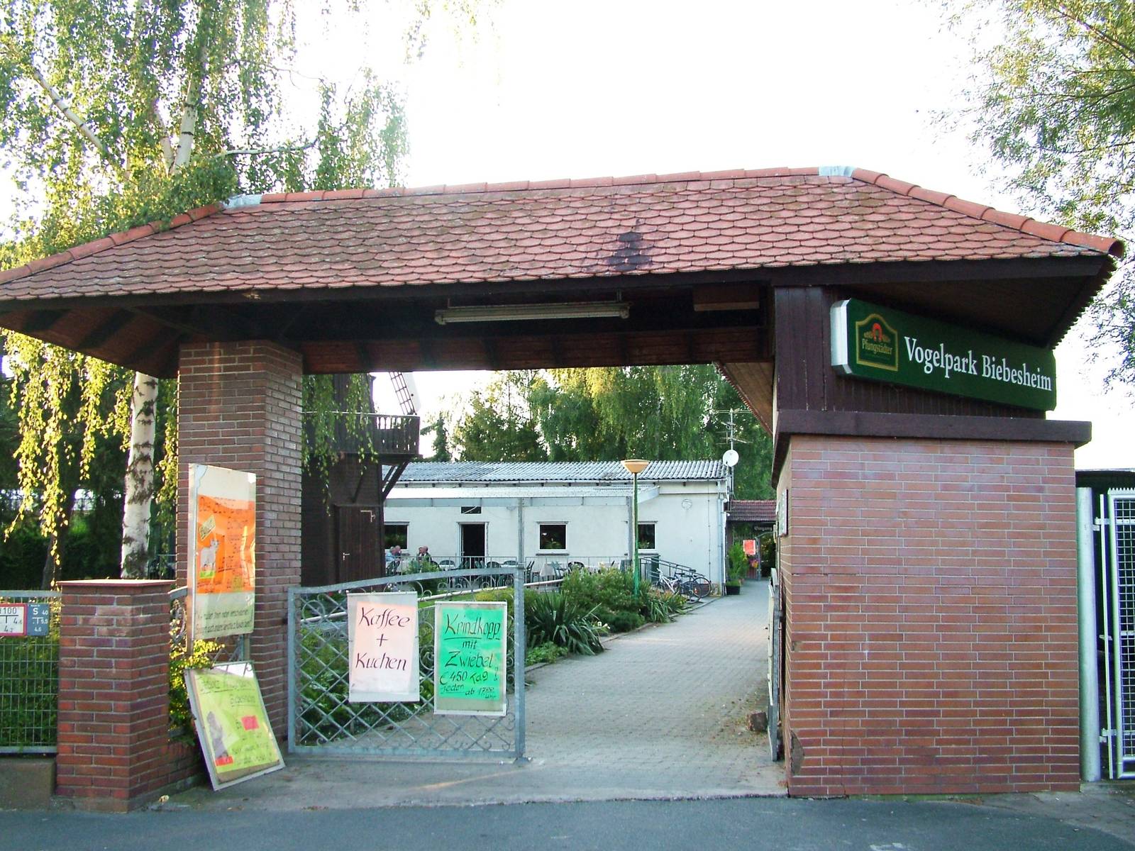 Entrance at Vogelpark Biebesheim, 05/09/2010