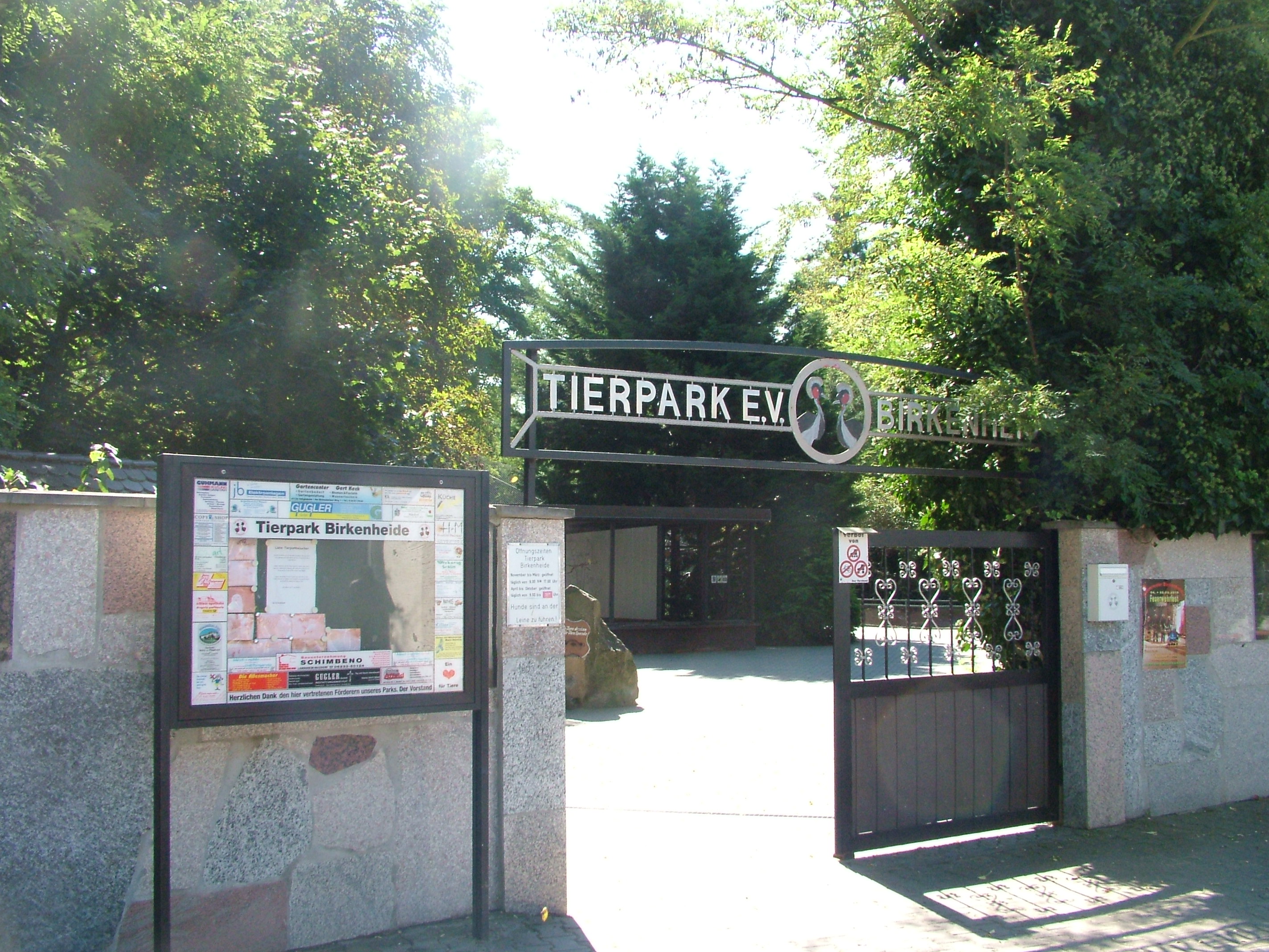 Entrance at Vogelpark Birkenheide, 6th Sept 2010