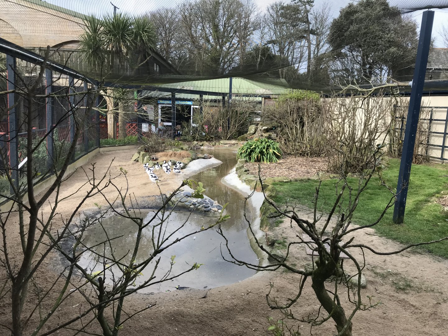 Entrance Aviary 190219