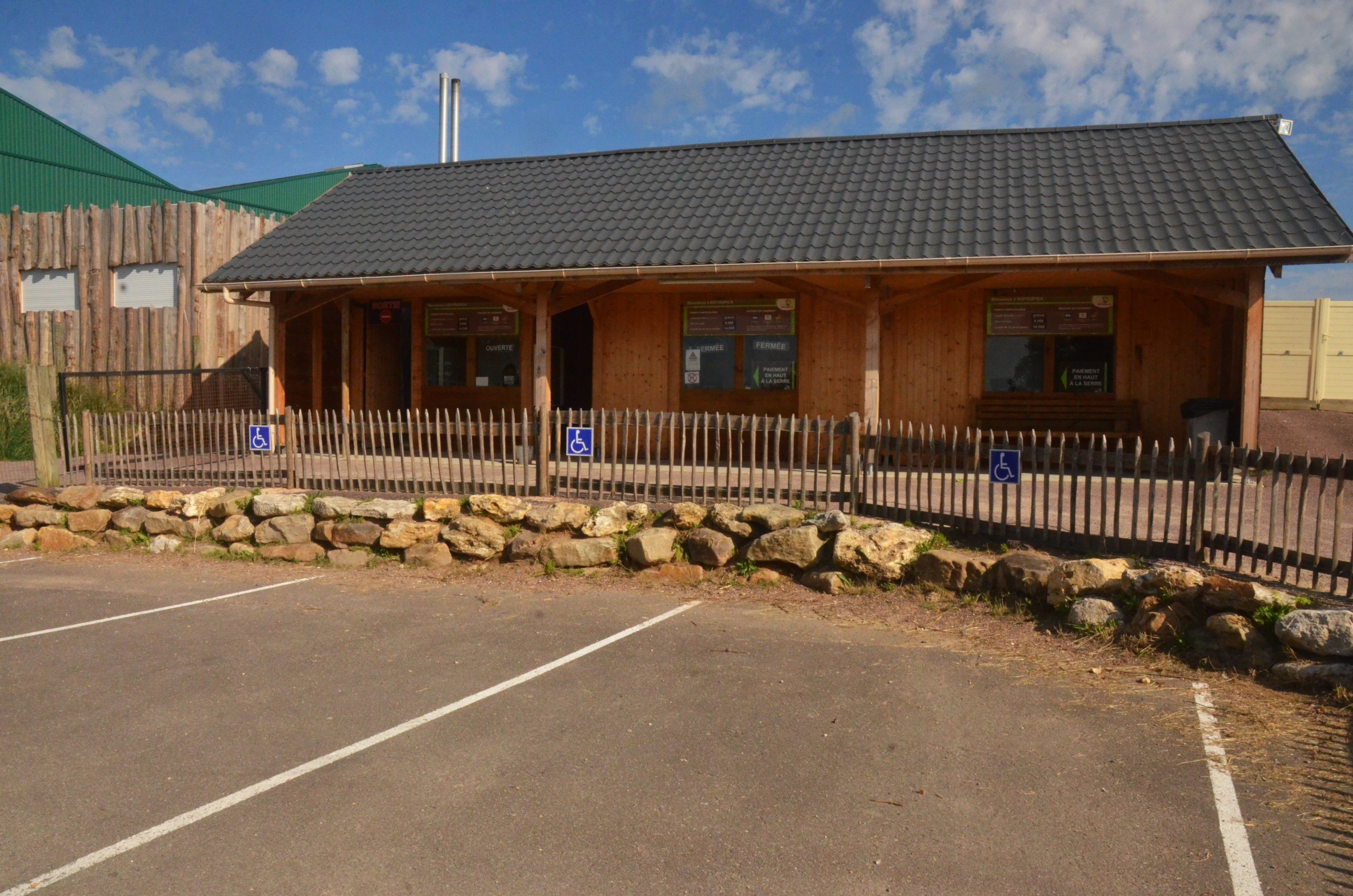 Entrance Booths at Biotropica, 16/06/18