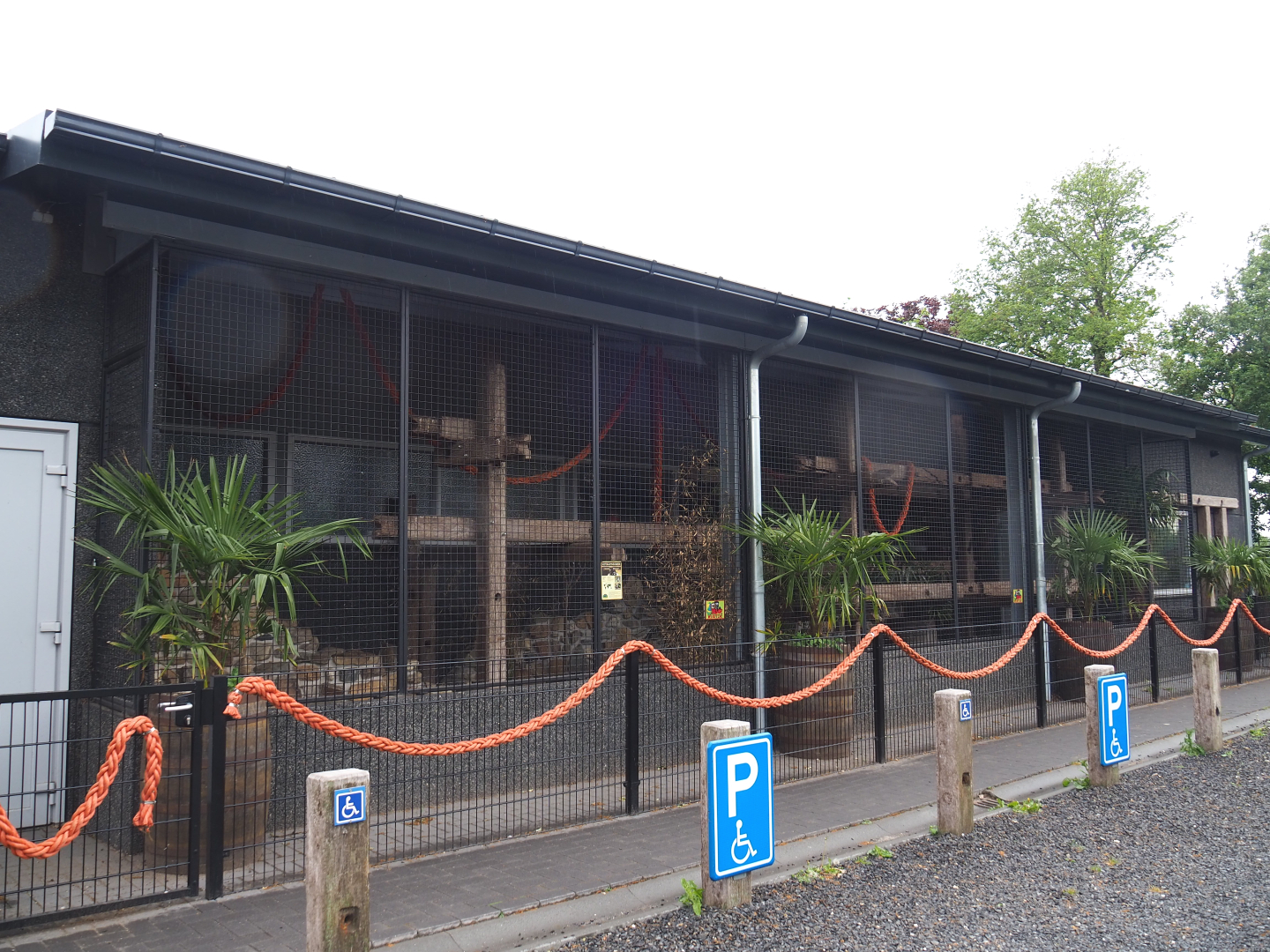 Entrance building - Animal exhibit, 2022-05-17