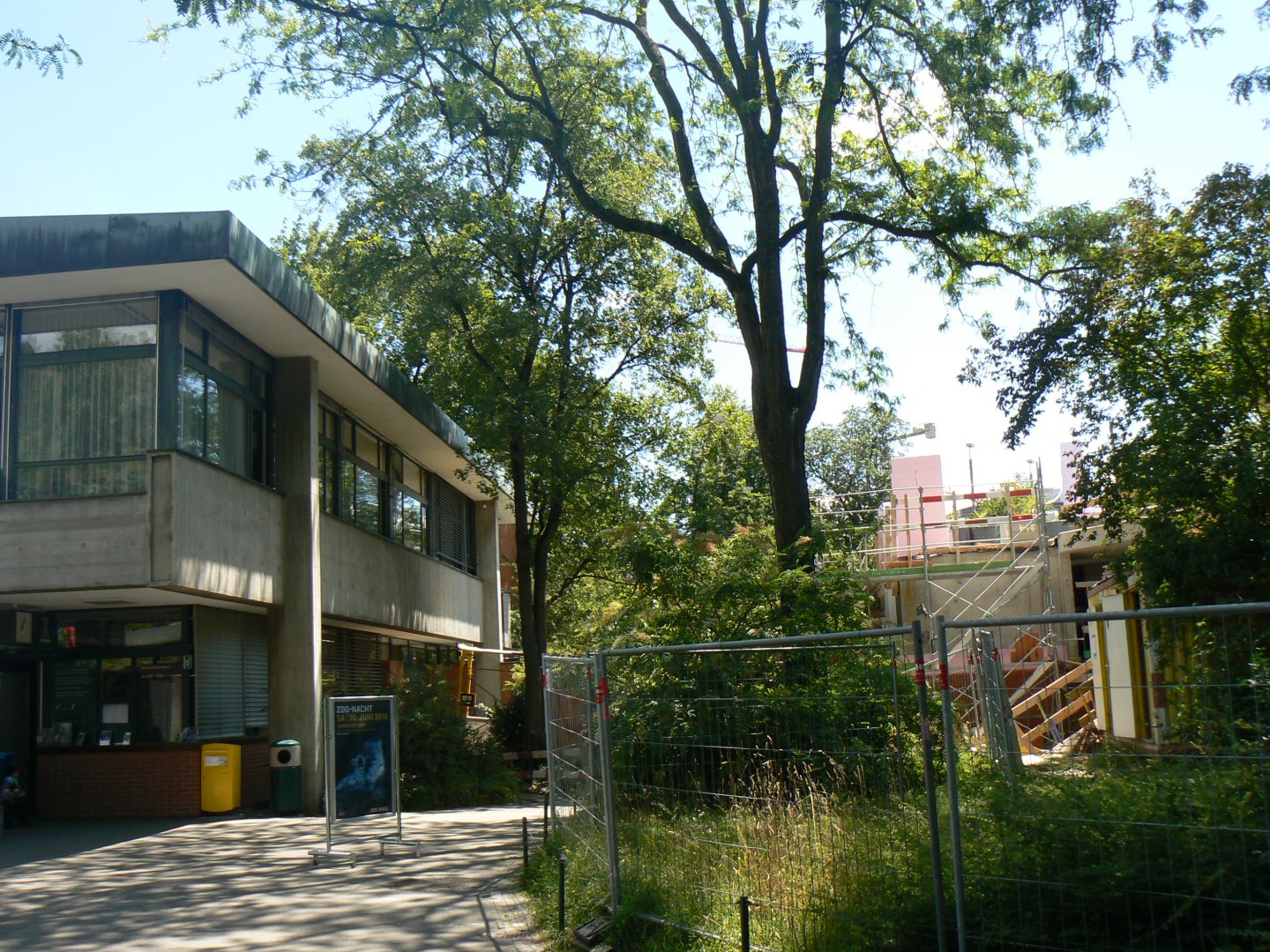 Entrance Building/ Construction Work - 27 June 2018