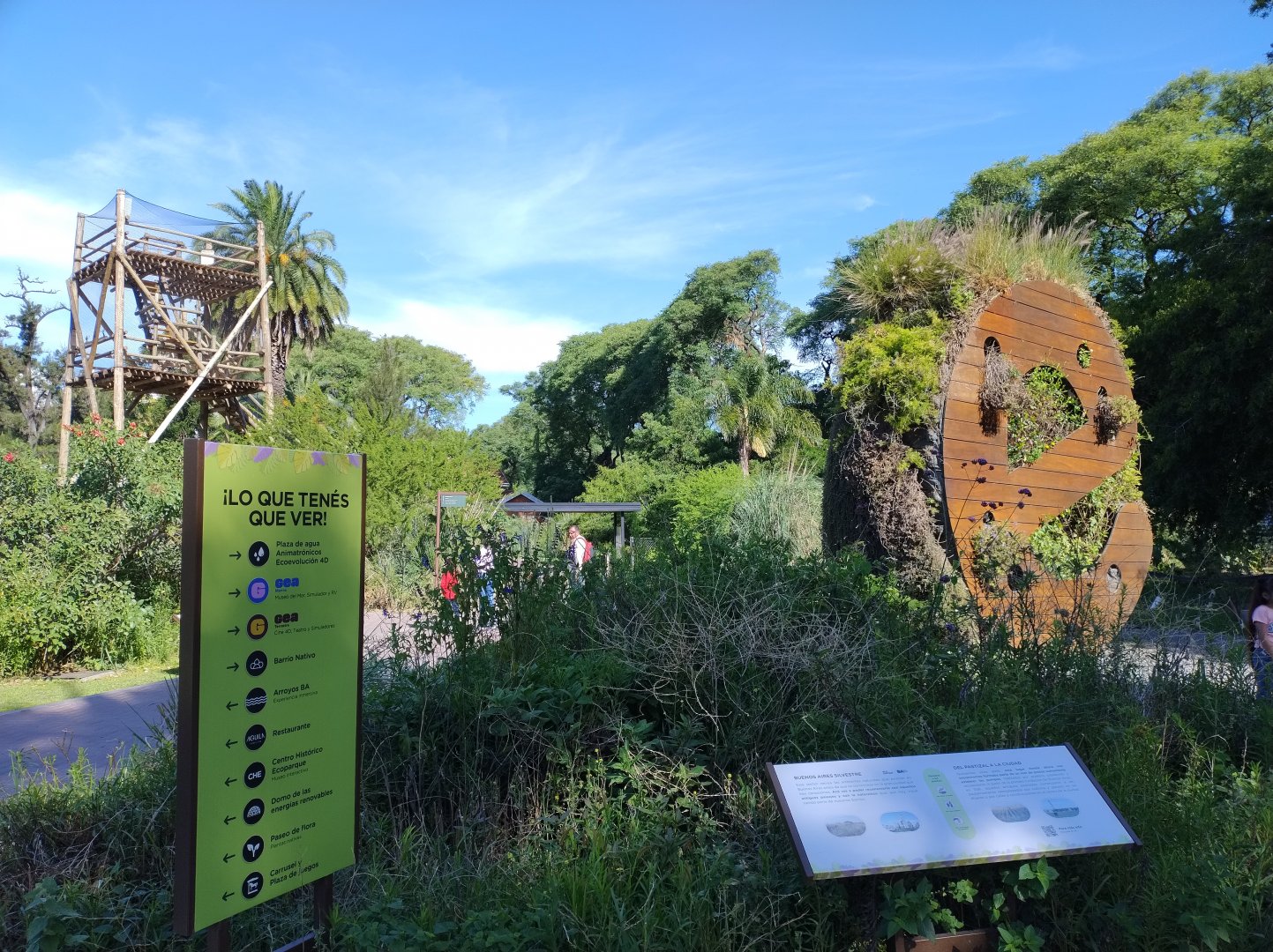 Entrance displays - Ecoparque BA