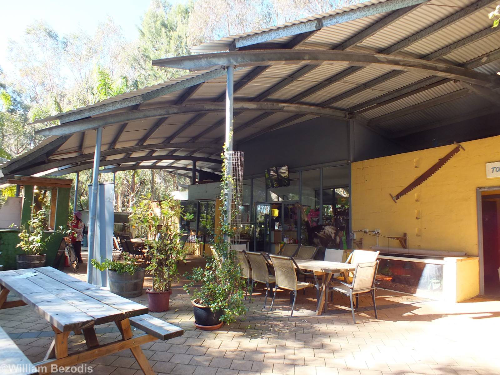 Entrance/exit Building