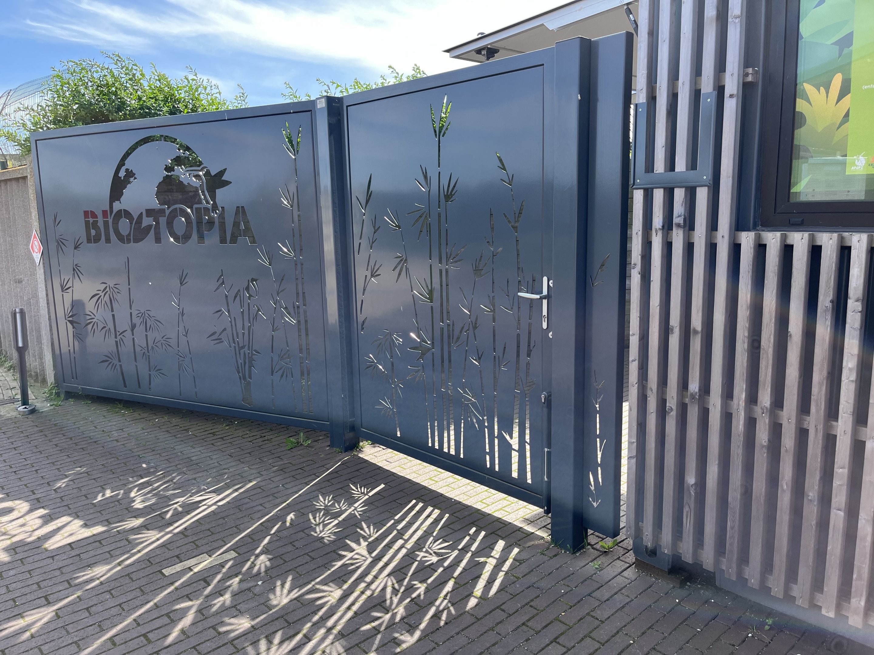 Entrance gates - Bio-Topia Fort-Mardyck