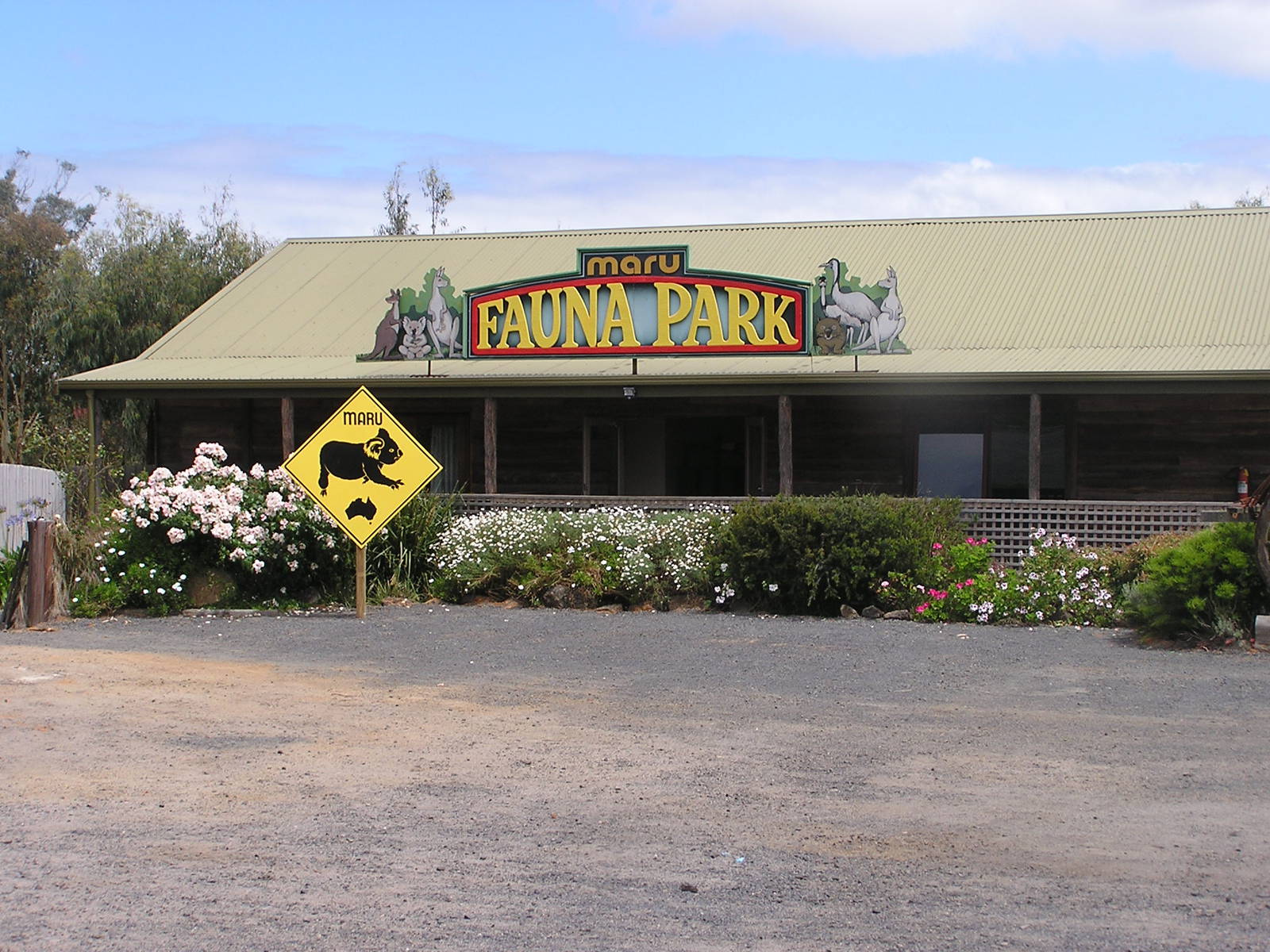 Entrance, general view