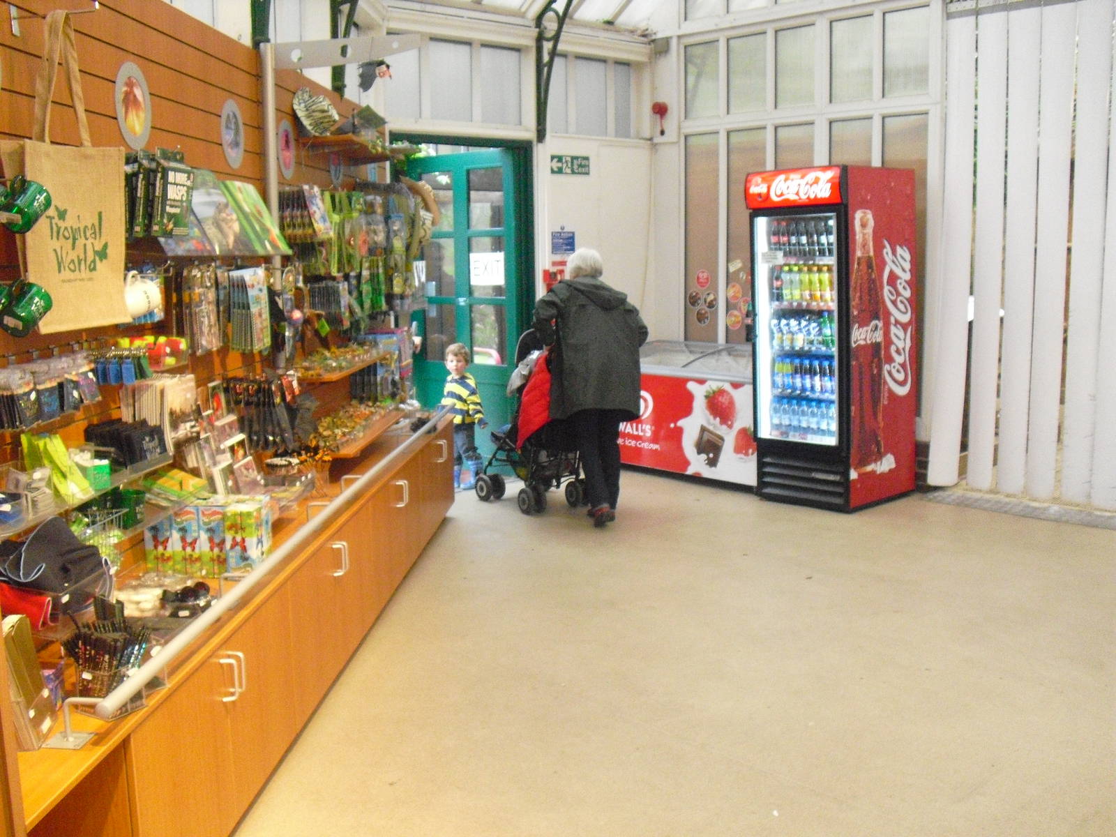 Entrance Lobby/Gift Shop Area - 12/10/2011