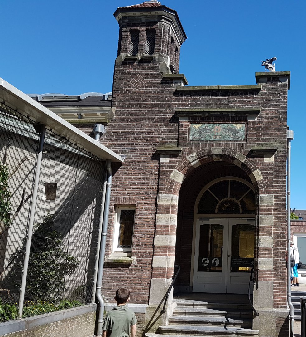 Entrance Monkey and Bird house