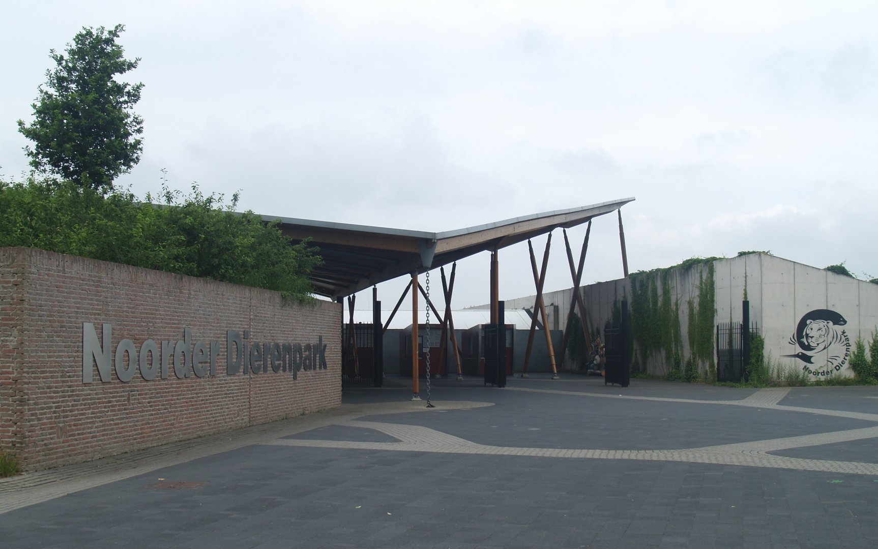 Entrance of Location Es (Now Wildlands), 2006-07-08