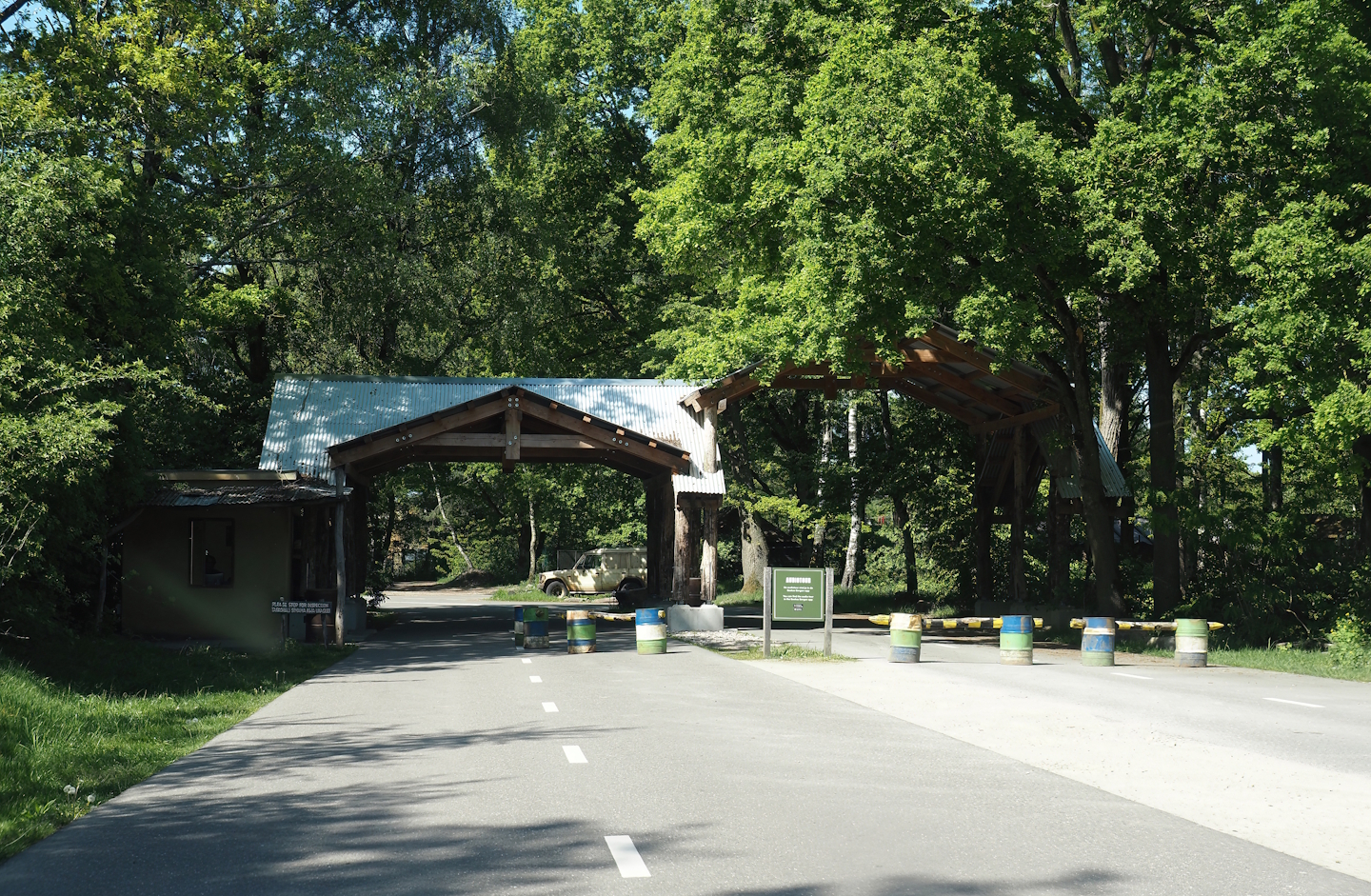 Entrance of the car safari - ticket checkpoint, 2025-04-30