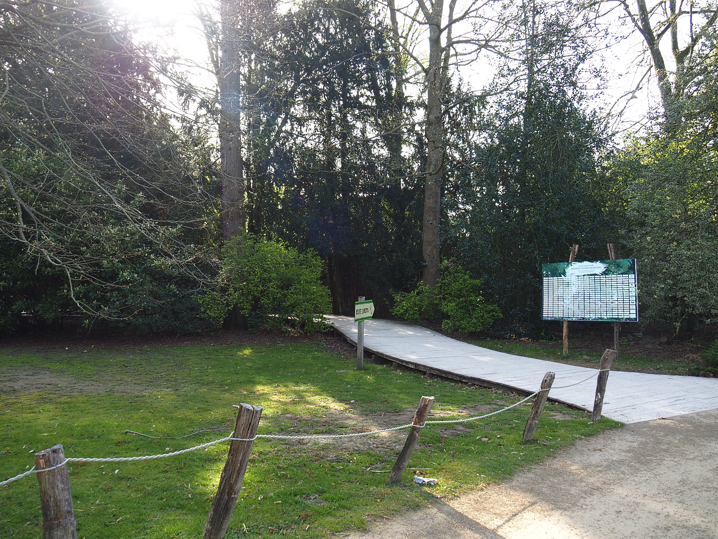 Entrance of the European section, 2022-04-12