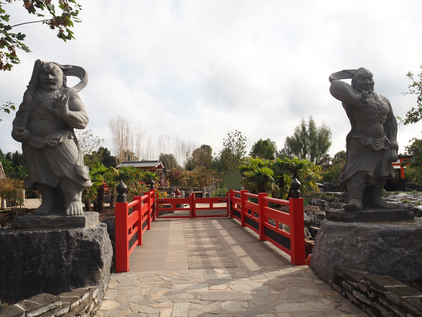 Entrance of the Islands of the Rising Sun with Nio statues, 2024-09-17