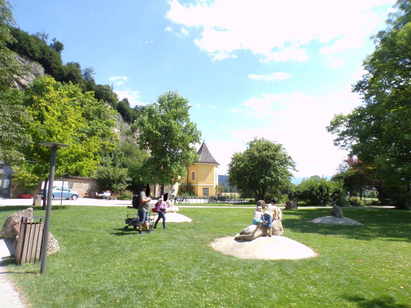 Entrance plaza 13.7.25