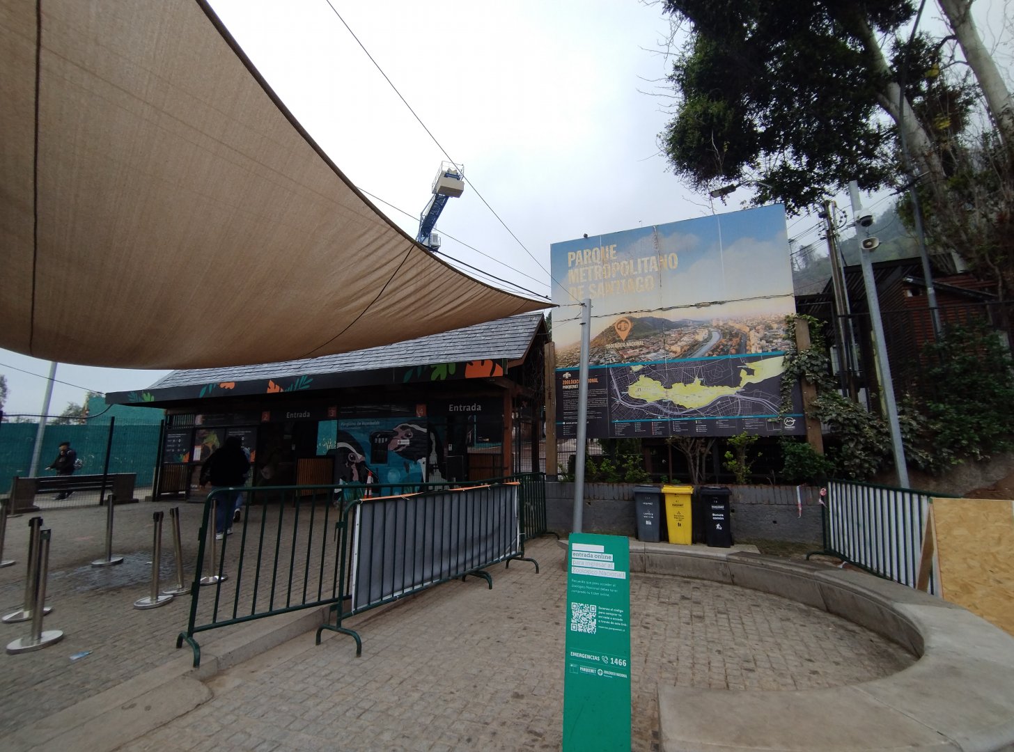 Entrance - Santiago Zoo (Zoologico nacional)