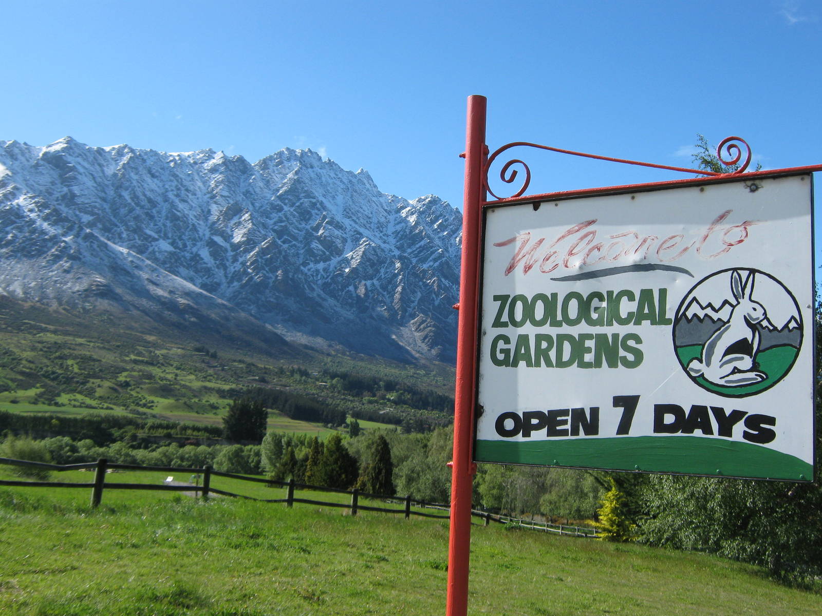 entrance sign on the roadside