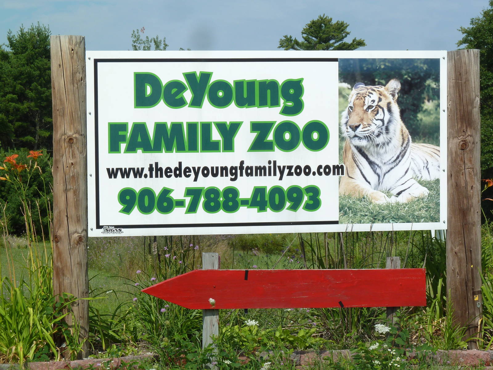 Entrance Sign