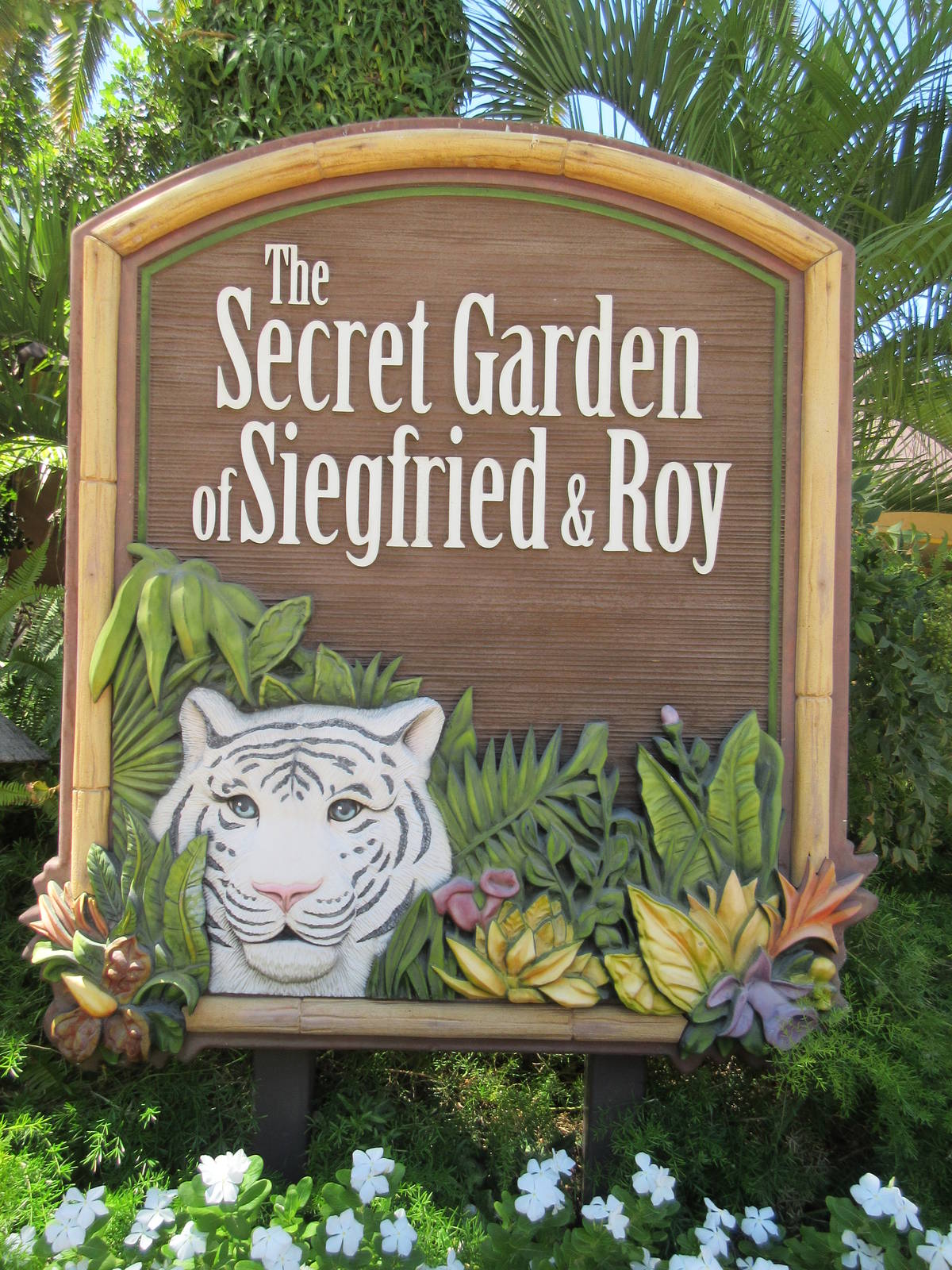 Entrance Sign