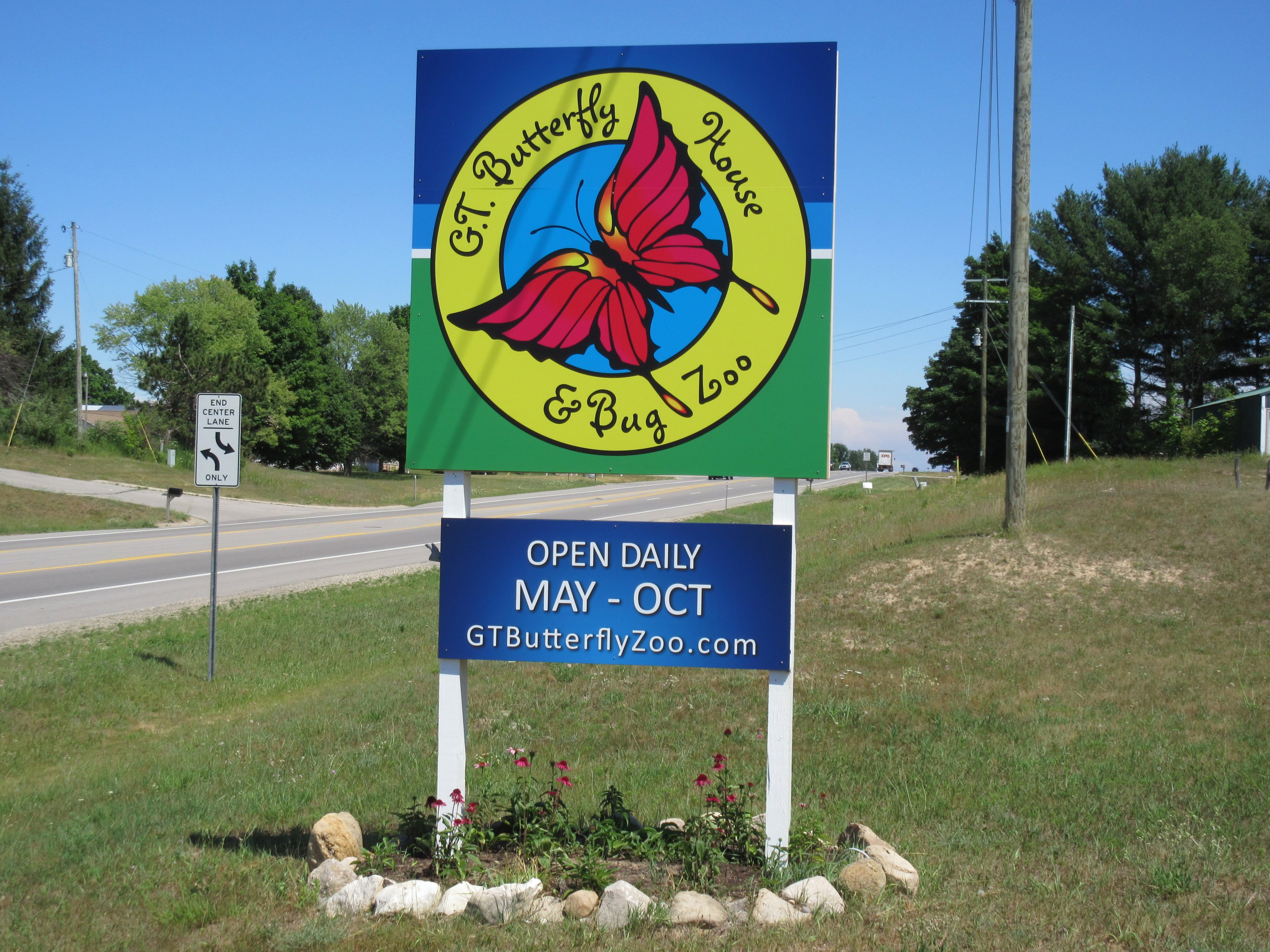 Entrance Sign