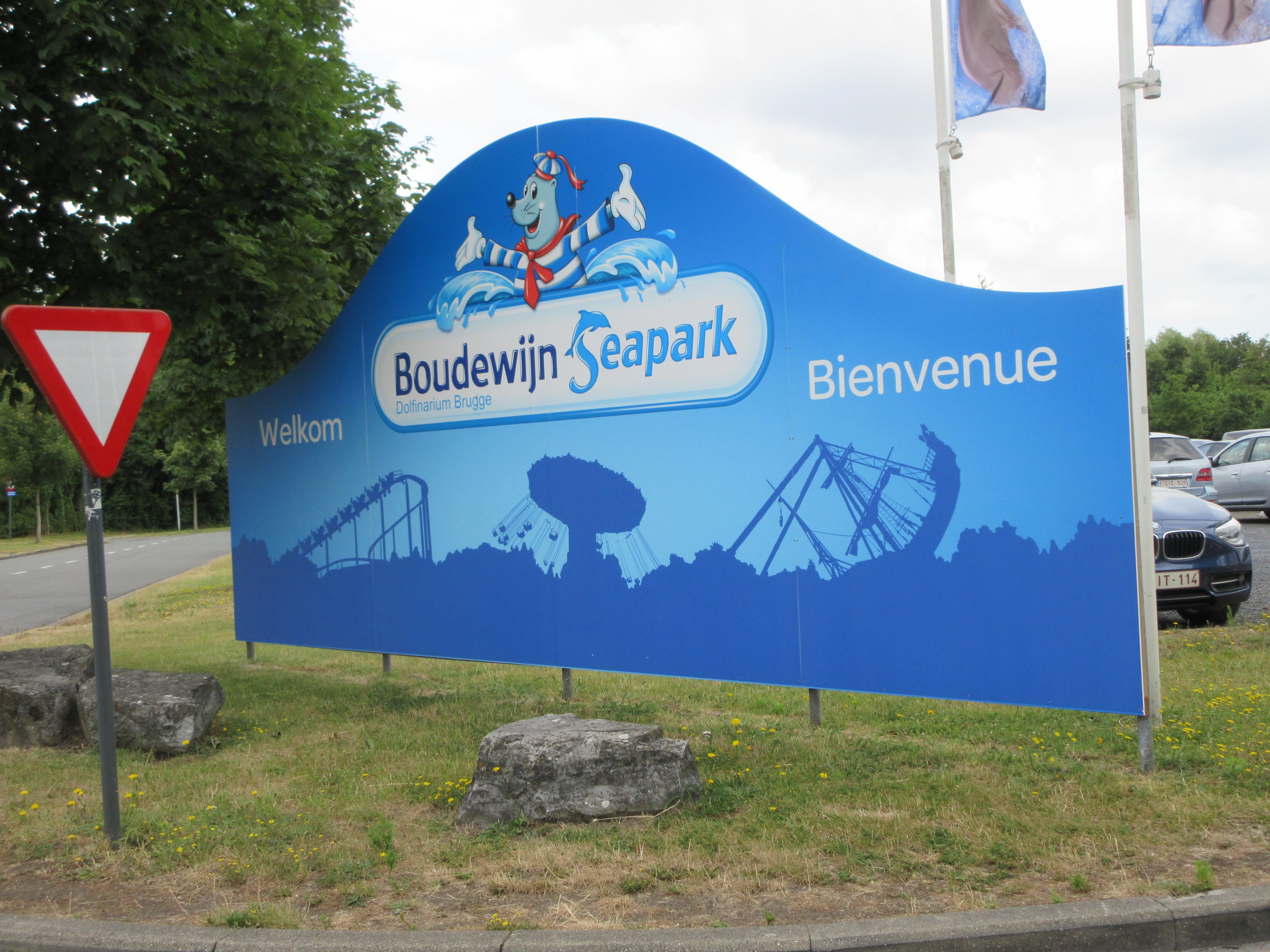 Entrance Sign