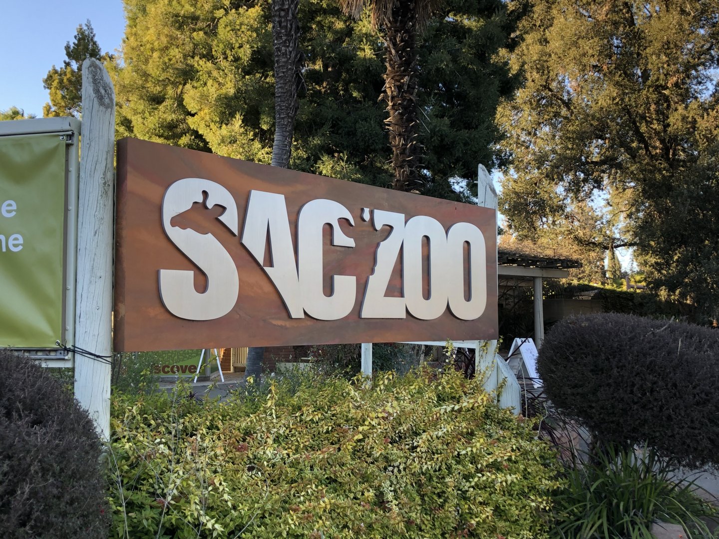 Entrance sign