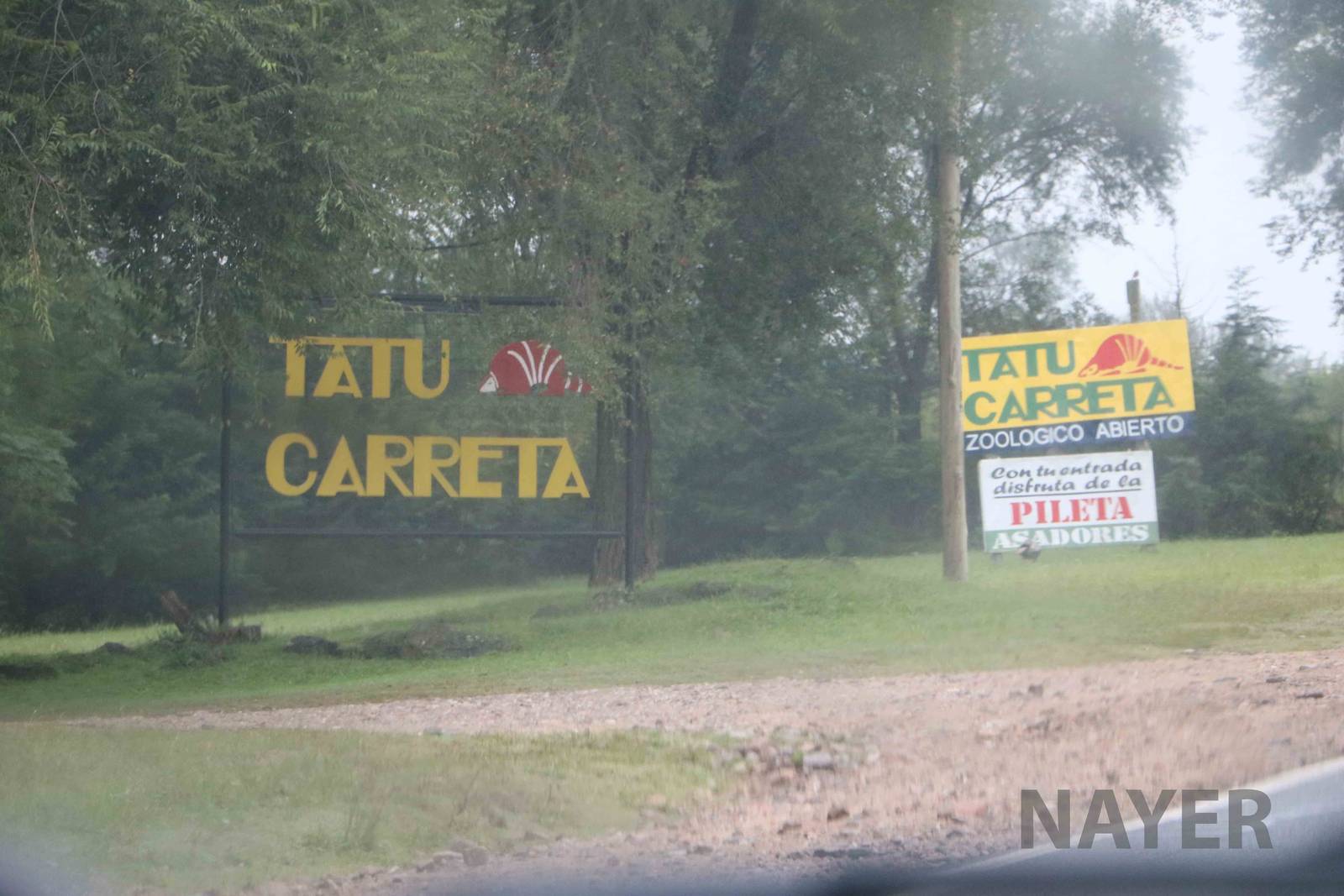 Entrance signs - Tatu Carreta, April 2016.